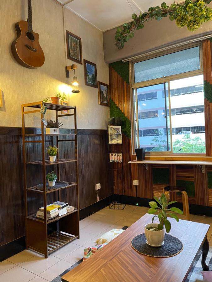 Albergue Escape Backpackers Kk Kota Kinabalu Exterior foto