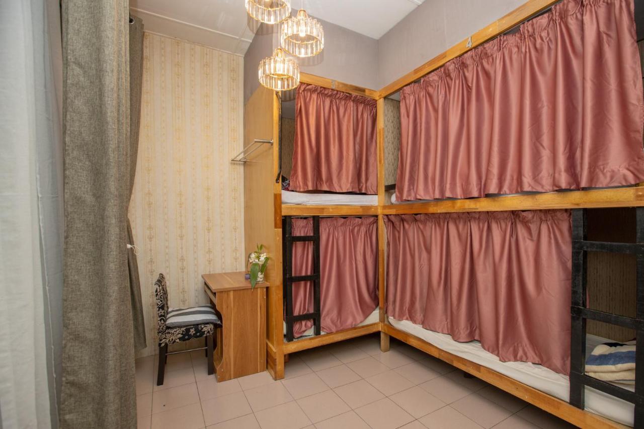 Albergue Escape Backpackers Kk Kota Kinabalu Exterior foto